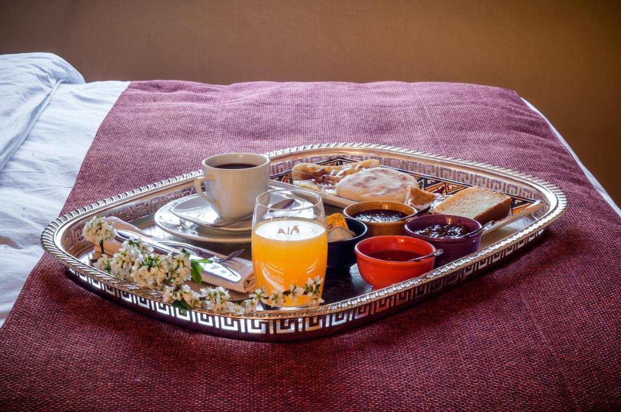 Riad Sougtani Tazrou Buitenkant foto