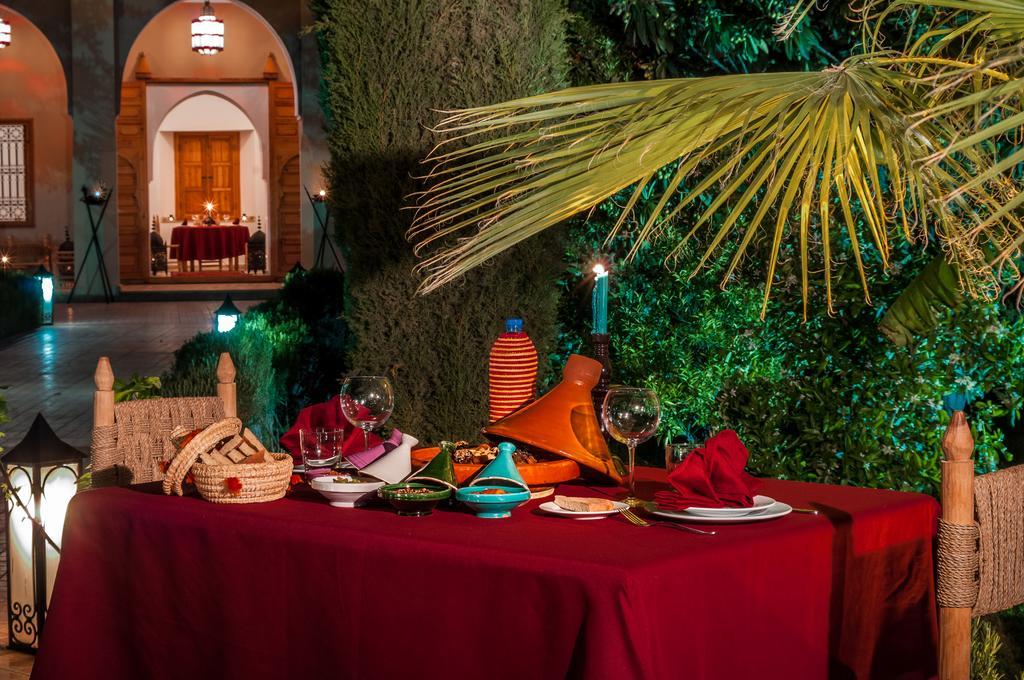 Riad Sougtani Tazrou Buitenkant foto